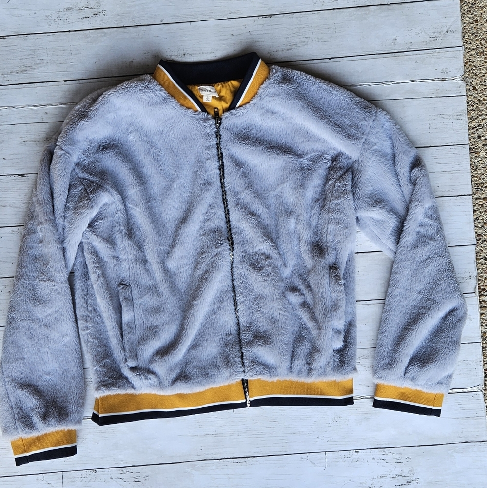 Hem and Thread‎ Fuzzy Bomber Sz L